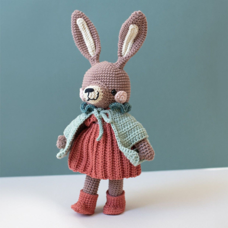 copy-of-bianca-hare-02-square.jpg